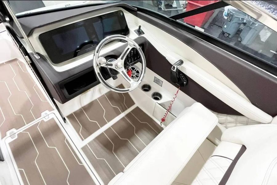 2025 Regal LX6, photo 11 of 14
